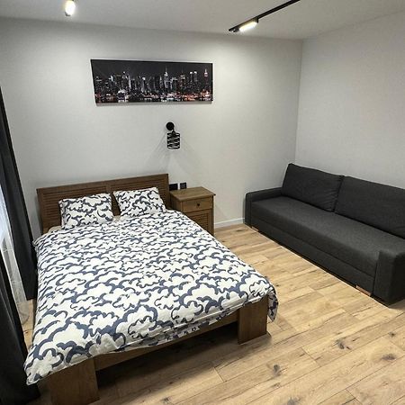 Brooklyn Apartaments Parking On Street Κατοβίτσε Εξωτερικό φωτογραφία